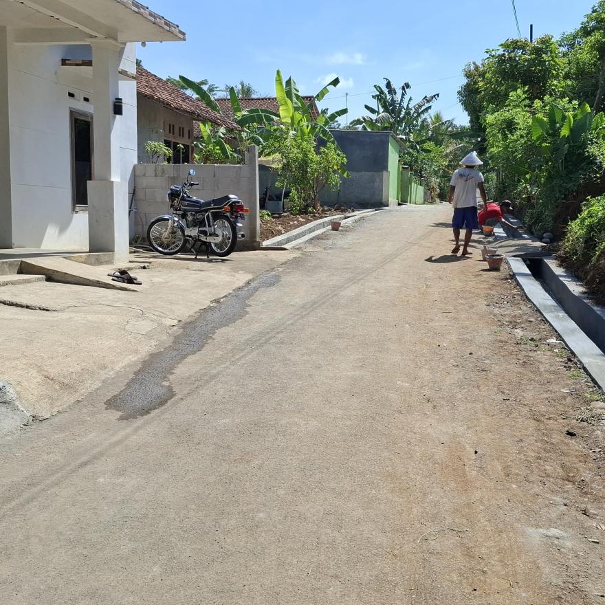 PEMBANGUNAN DRAINASE DUSUN KALIPELUS  DARI DANA DESA TA 2024